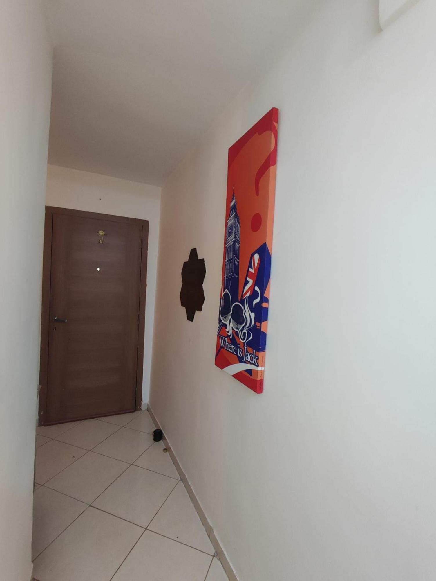 Superbe appartement au rez-de-chaussée avec clim mobile,parking et wifi gratuit Casablanca Esterno foto