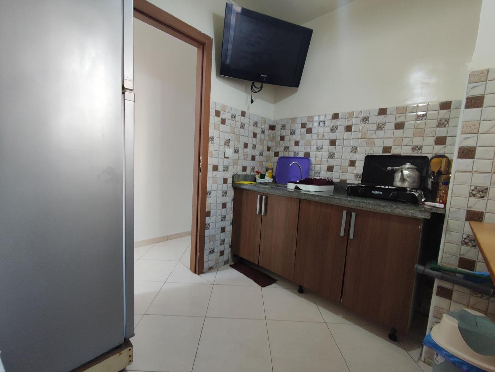 Superbe appartement au rez-de-chaussée avec clim mobile,parking et wifi gratuit Casablanca Esterno foto
